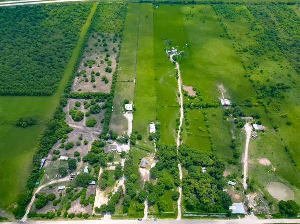 $370,000 | 1031 County Road 491, Dayton, TX 77535