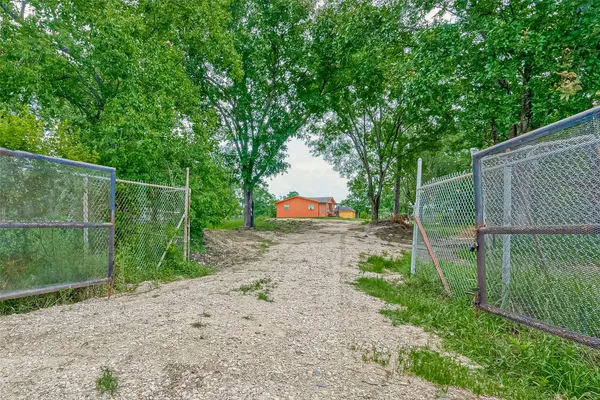 $370,000 | 1031 County Road 491, Dayton, TX 77535