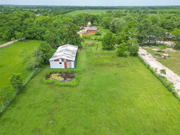 $370,000 | 1031 County Road 491, Dayton, TX 77535
