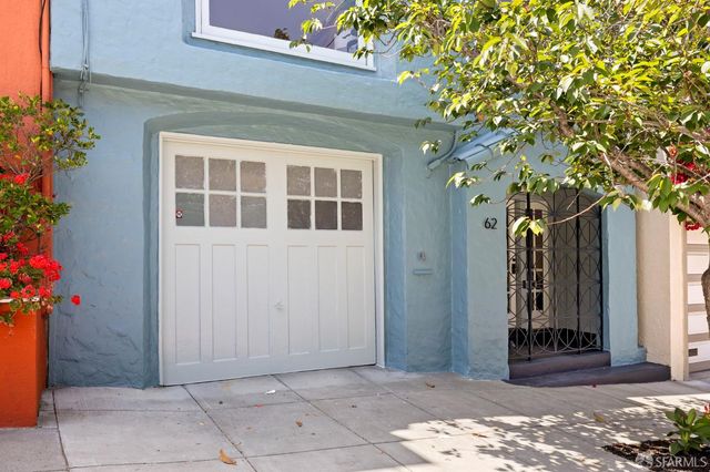 a view of a entryway door of the house