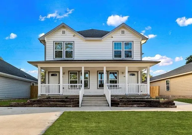 $1,300 | 404 East Elm Street, Denison, TX 75021