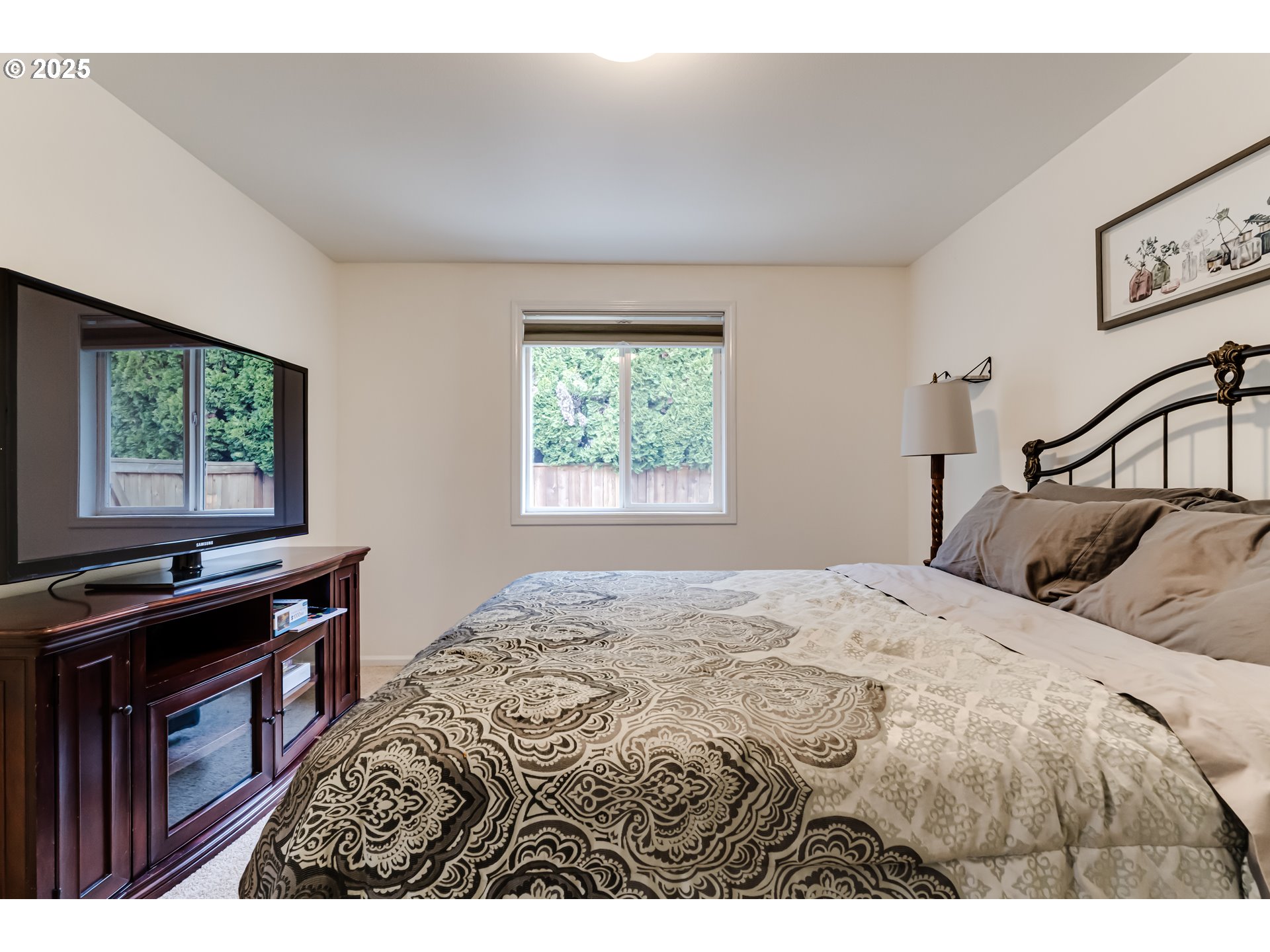 2467 Noah Street Eugene, OR 97402 - Photo 16 of 25 Bedroom