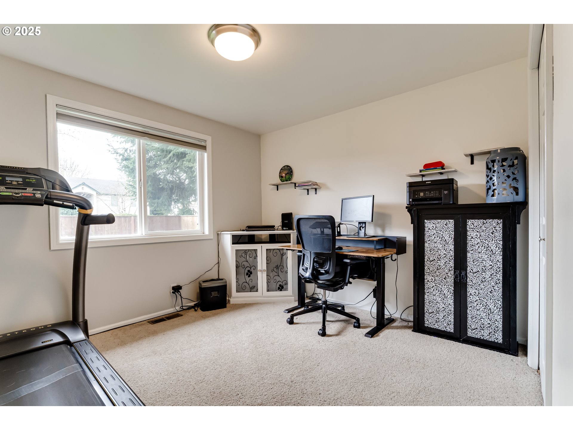 2467 Noah Street Eugene, OR 97402 - Photo 17 of 25 Bedroom