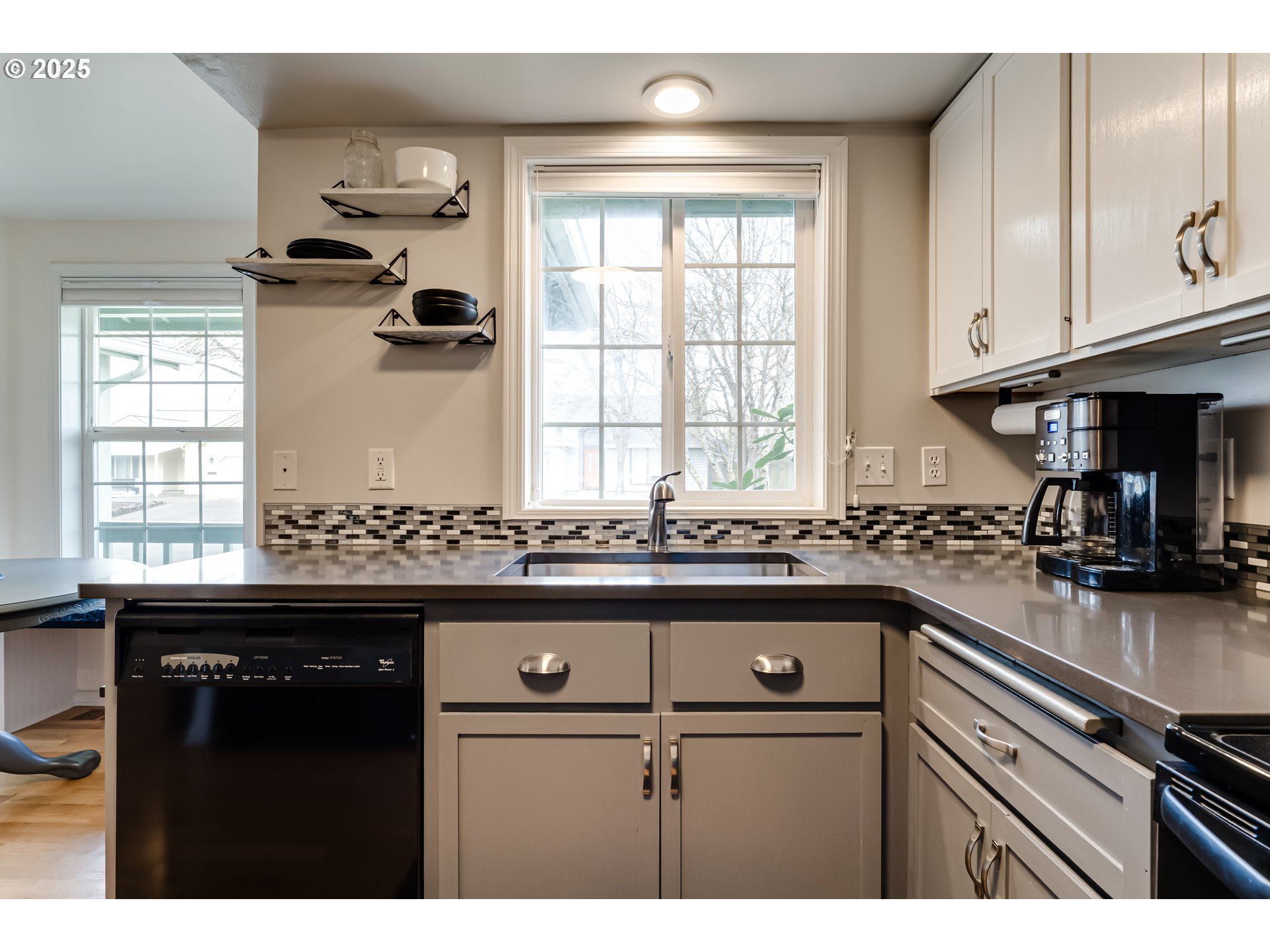 2467 Noah Street Eugene, OR 97402 - Photo 8 of 25 Kitchen