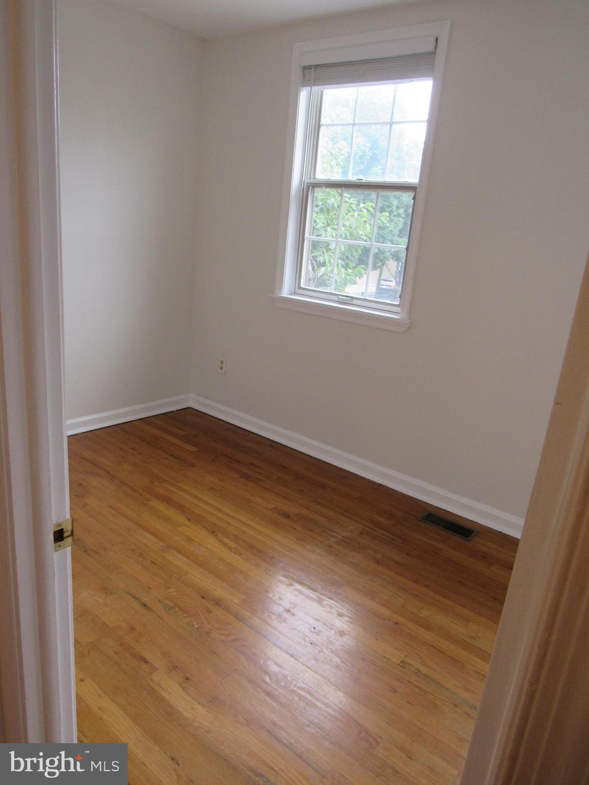 419 Quince Street Philadelphia, PA 19147 - Photo 12 of 31 Bedroom 2F
