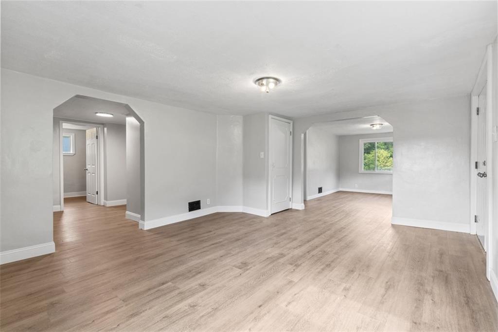 564 Bartleyville Road Burgettstown, PA 15021 - Photo 5 of 46