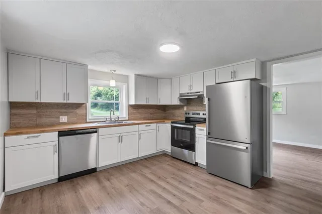 $215,000 | 564 Bartleyville Road, Burgettstown, PA 15021