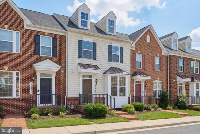 $605,000 | 22449 Bright Sky Drive, Clarksburg, MD 20871