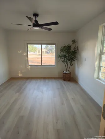 $219,799 | 371 Rose Boulevard, Charlotte, TX 78011