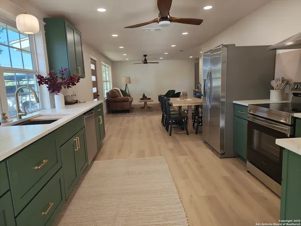 $219,799 | 371 Rose Boulevard, Charlotte, TX 78011