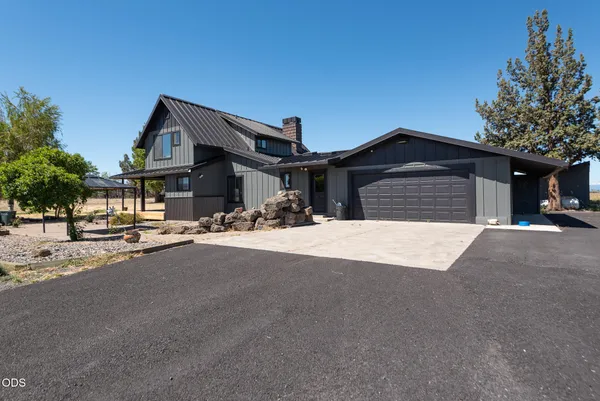 $1,050,000 | 26275 Willard Road, Bend, OR 97701