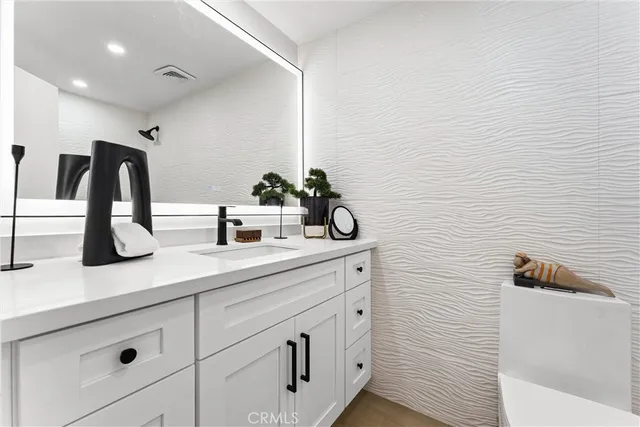 $5,500 | 3621 Myrtle Street, Irvine, CA 92606