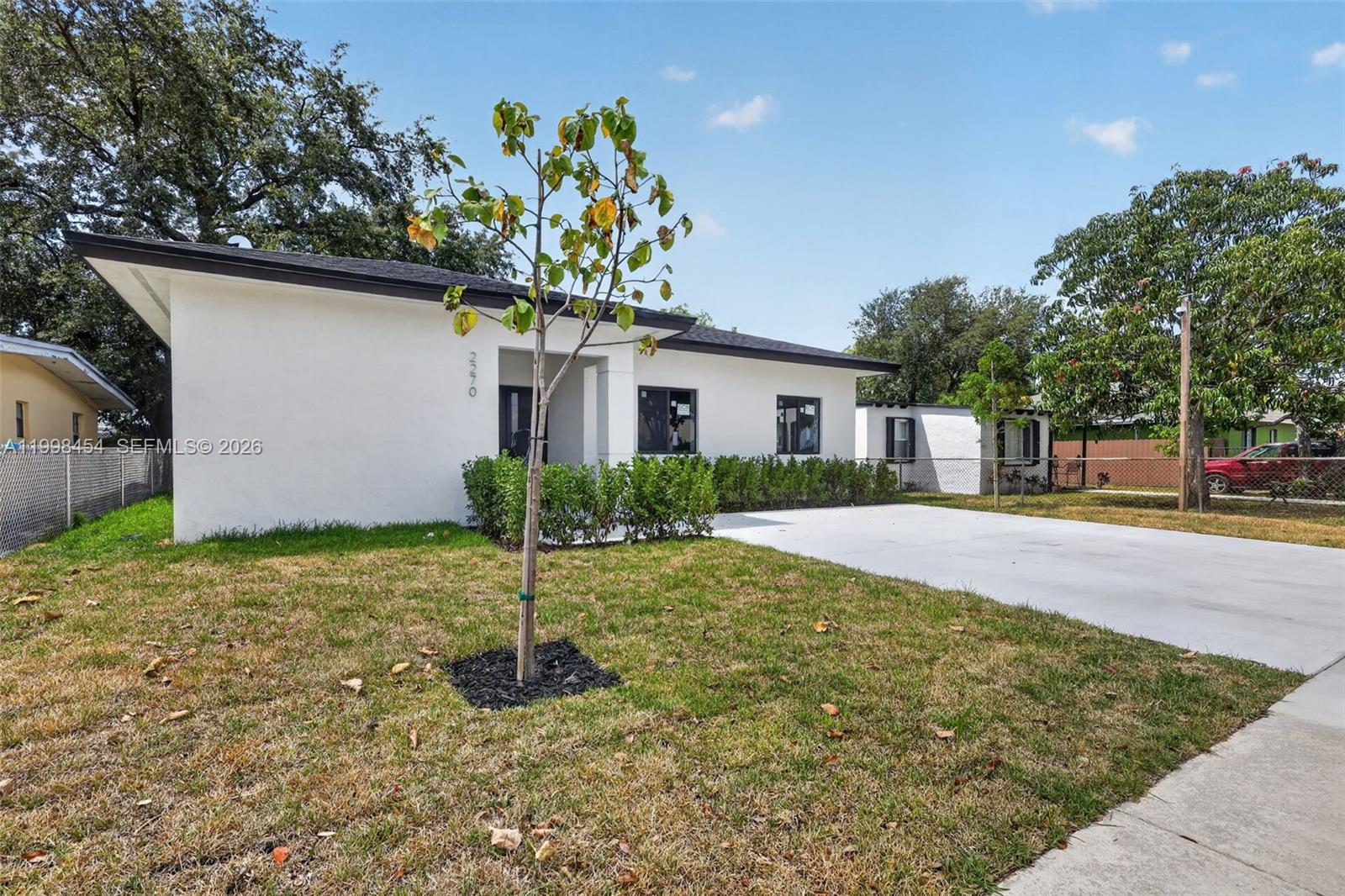 2270 Service Road Opa-Locka, FL 33054 - Photo 2 of 39