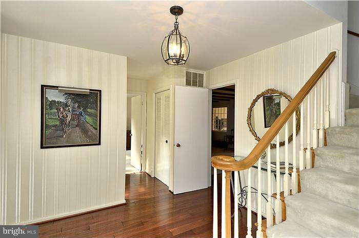 11106 Marcliff Road Rockville, MD 20852 - Photo 17 of 30 Interior (General)
