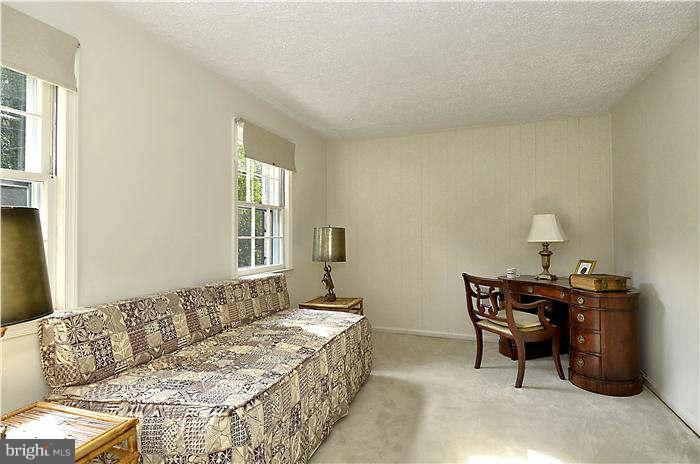 11106 Marcliff Road Rockville, MD 20852 - Photo 19 of 30 Interior (General)