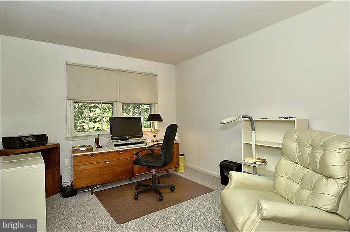 11106 Marcliff Road Rockville, MD 20852 - Photo 25 of 30 Bedroom