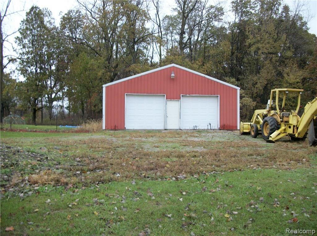 7778 Colf Road Carleton, MI 48117 - Photo 29 of 33 2017-11-02 01.56