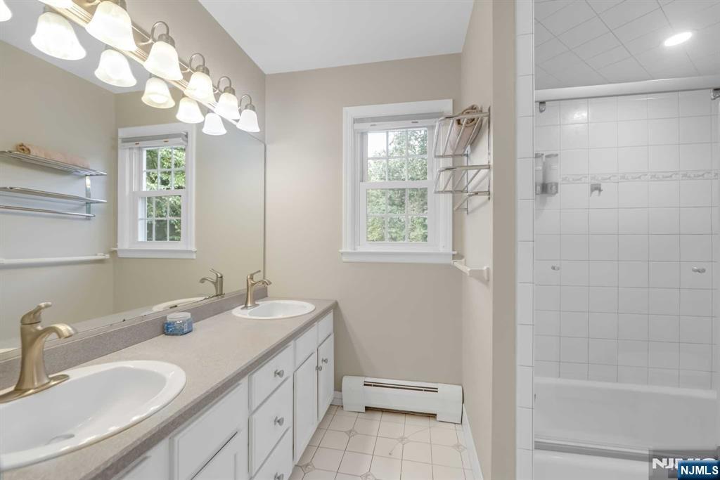5 Monroe Drive Mahwah, NJ 07430 - Photo 24 of 32