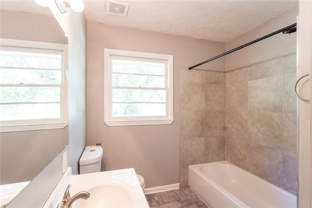 908 East Marable Street Monroe, GA 30656 - Photo 23 of 26