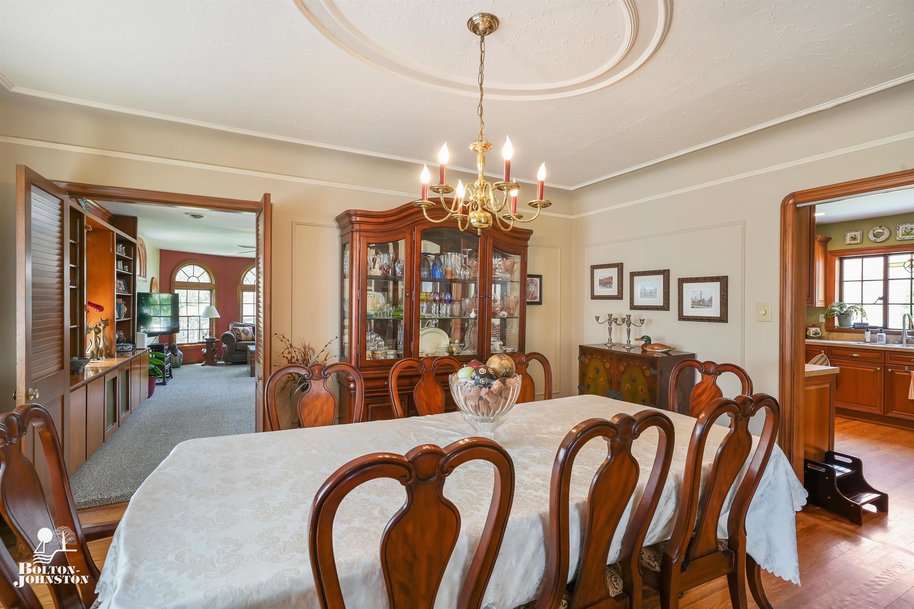 831 Lincoln Road Grosse Pointe, MI 48230 - Photo 7 of 41 50108097-6.JPG