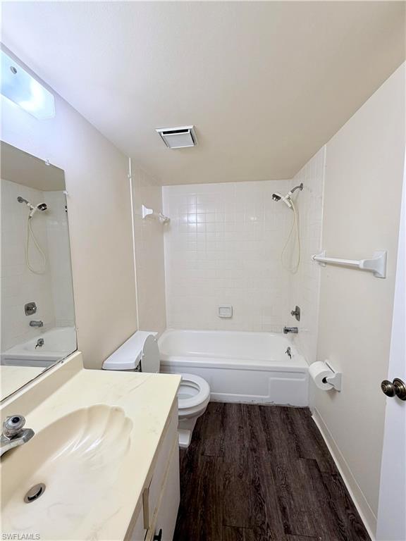 5635 Rattlesnake Hammock Road, Unit D203 Naples, FL 34113 - Photo 13 of 23