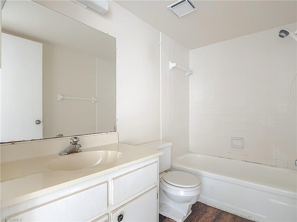 5635 Rattlesnake Hammock Road, Unit D203 Naples, FL 34113 - Photo 14 of 23
