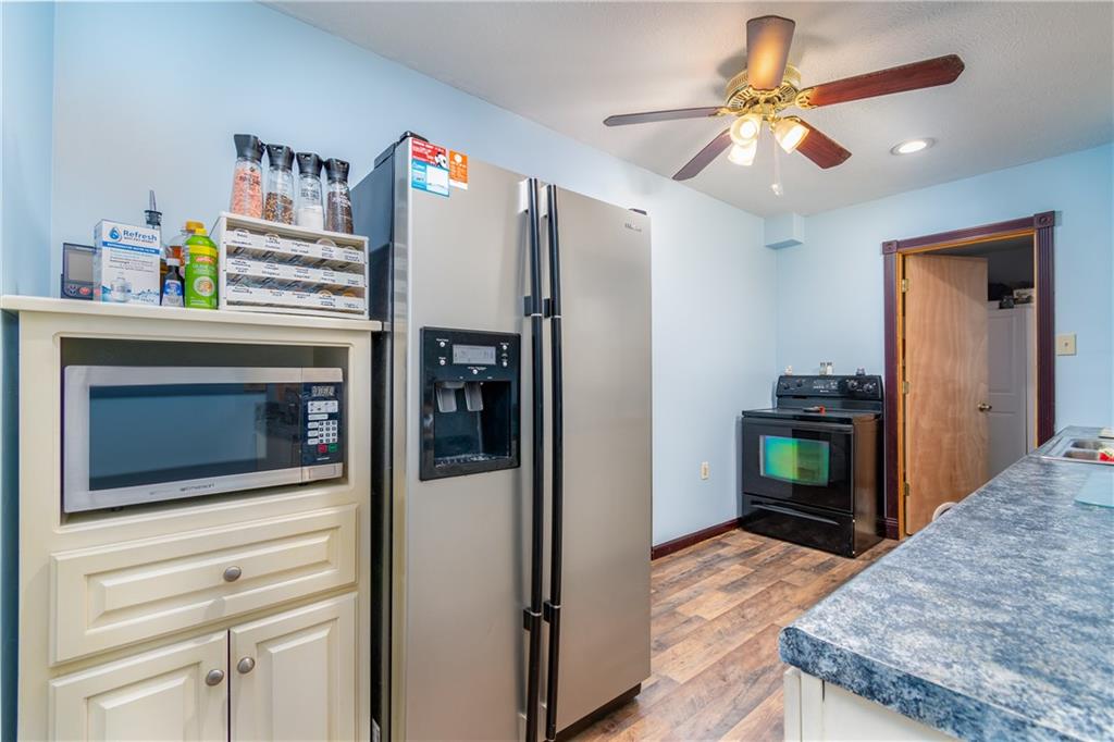 1612 Brodhead Road Coraopolis, PA 15108 - Photo 11 of 22 Gallery Image 11