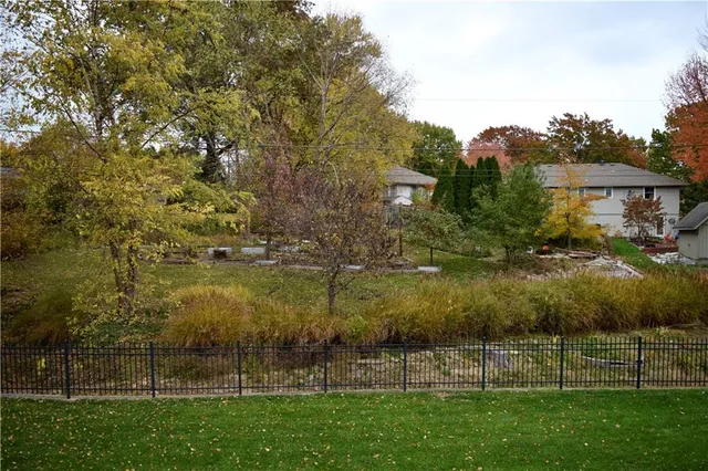 $330,000 | 1612 North Rosewood Drive, Gladstone, MO 64118