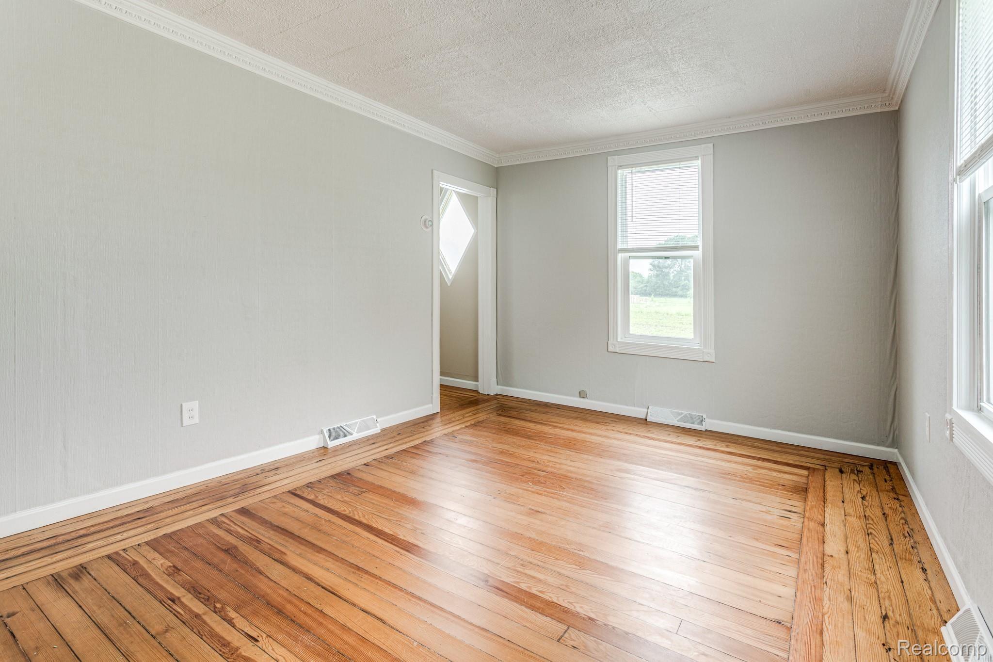 7672 Fargo Road Avoca, MI 48006 - Photo 11 of 32 7276 Fargo Rd (3 of 45).jpg