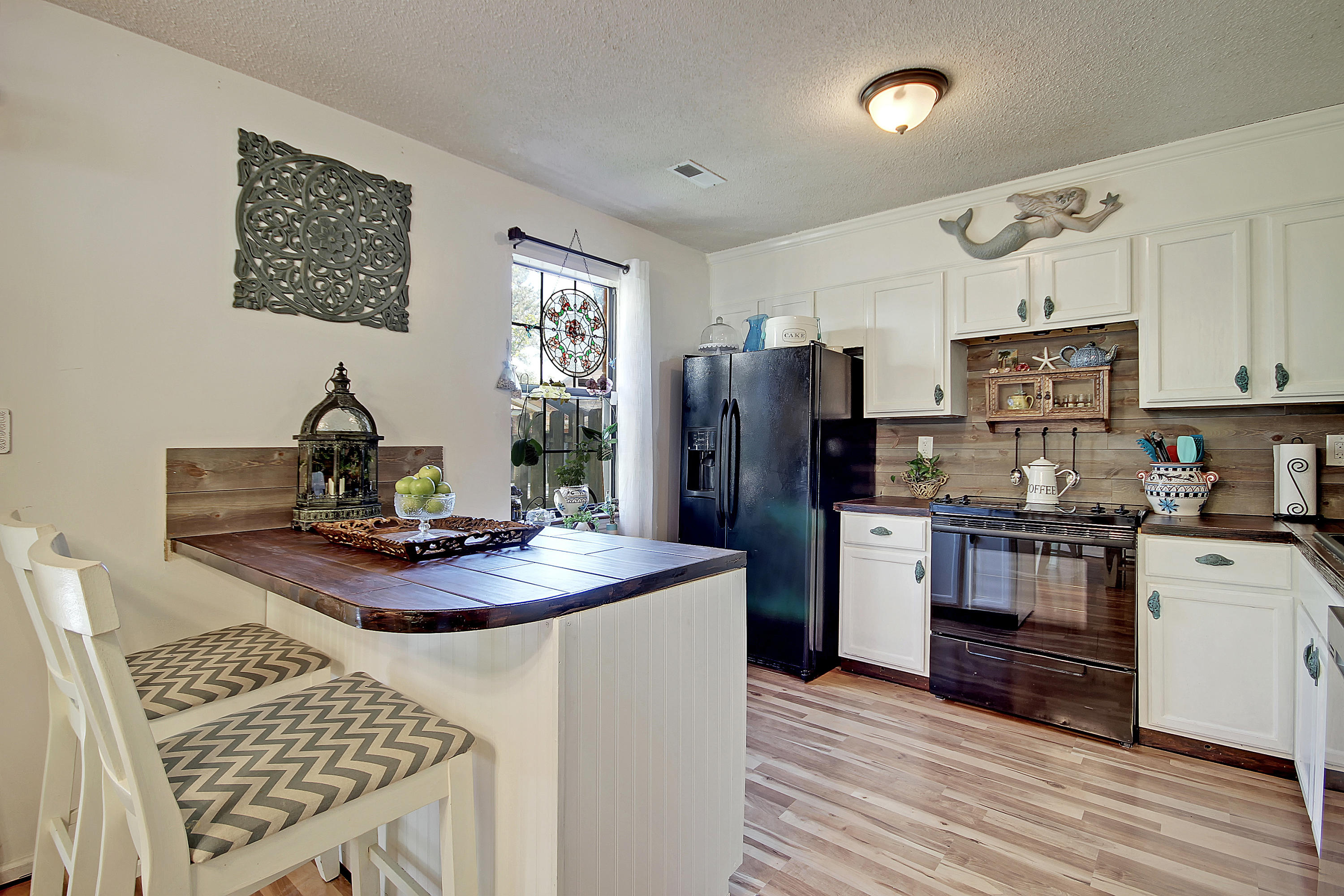 7674 Oldridge Road North Charleston, SC 29418 - Photo 10 of 27 7674 Oldridge Rd