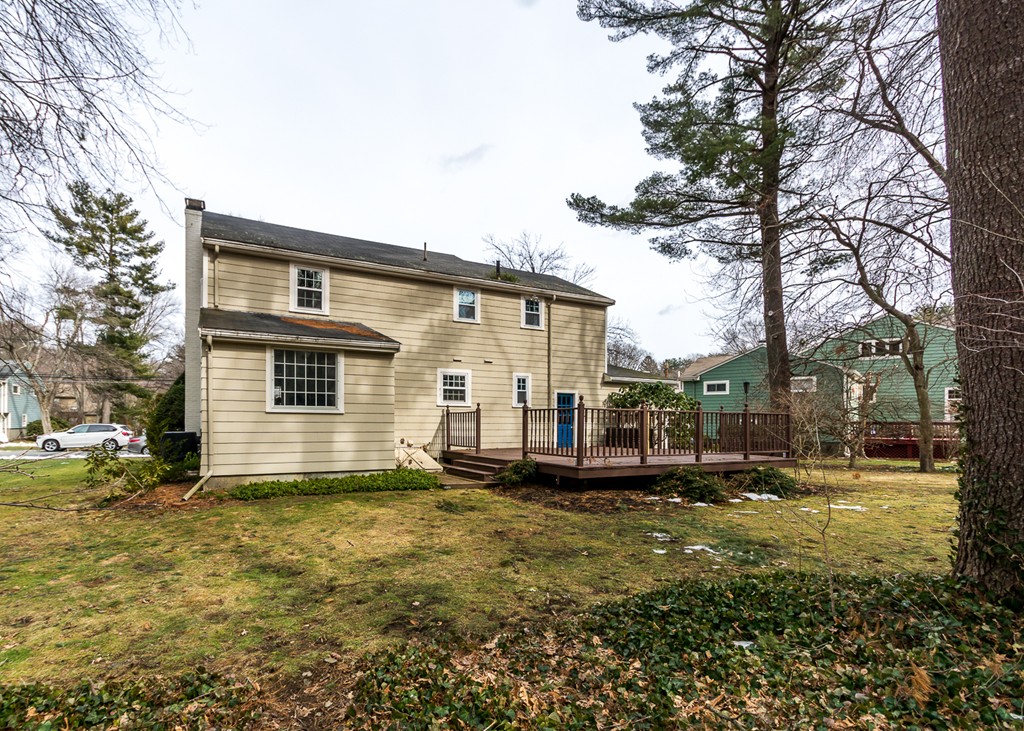 137 Meadowbrook Road Needham, MA 02492 - Photo 23 of 27