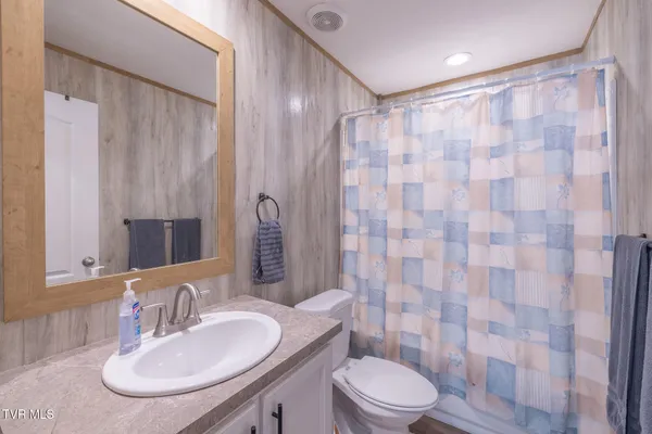 $285,000 | 120 Maple Crest Circle, Surgoinsville, TN 37873