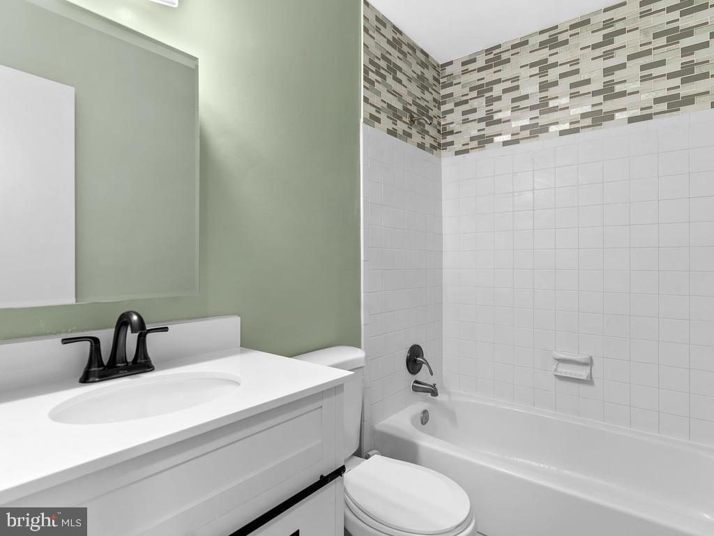17427 Pipers Way, Unit 14 Olney, MD 20832 - Photo 21 of 28