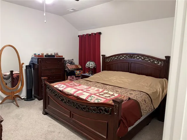 $324,900 | 800 Bentley Drive, Belton, MO 64012