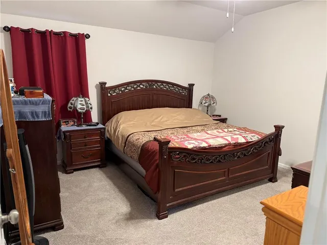 $324,900 | 800 Bentley Drive, Belton, MO 64012