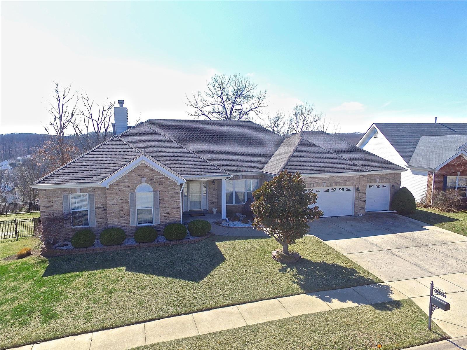 725 Castle Ridge Drive Ballwin, MO 63021 - Photo 3 of 30 Gallery Image 3