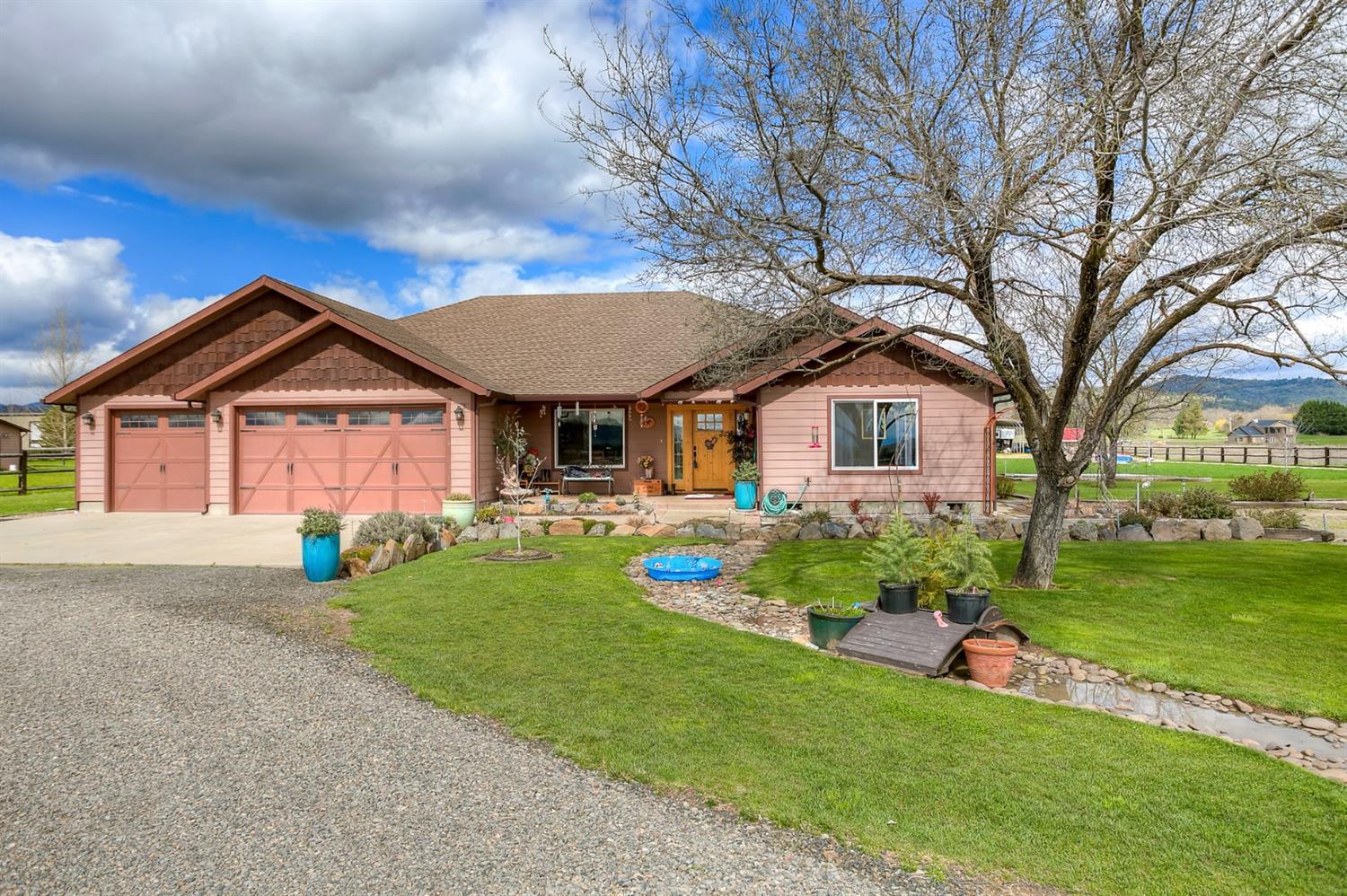 4536 Winnetka Road White City, OR 97503 - Photo 2 of 30 Additional Photo