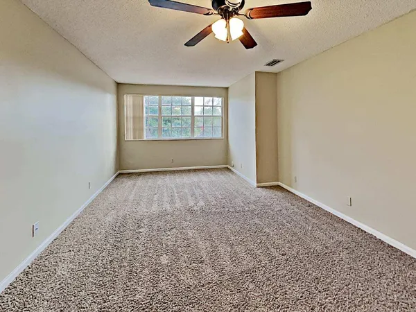 $4,180 | 10101 Southwest 9th Lane, Pembroke Pines, FL 33025