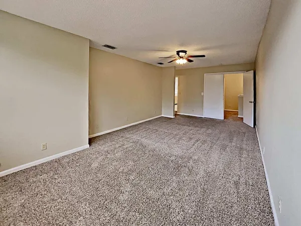 $4,180 | 10101 Southwest 9th Lane, Pembroke Pines, FL 33025