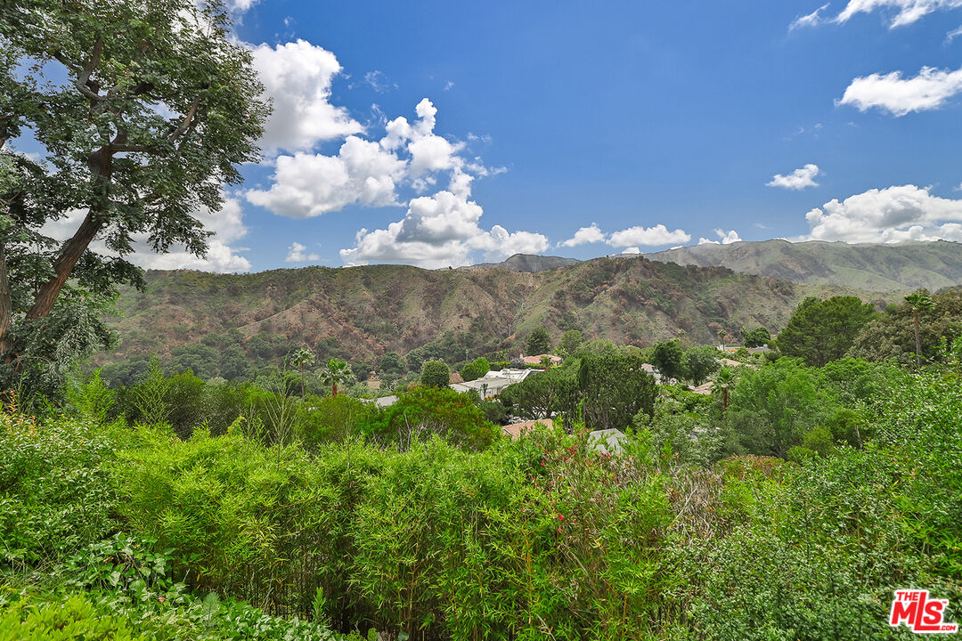2167 Westridge Road Los Angeles, CA 90049 - Photo 1 of 1 Gallery Image 1