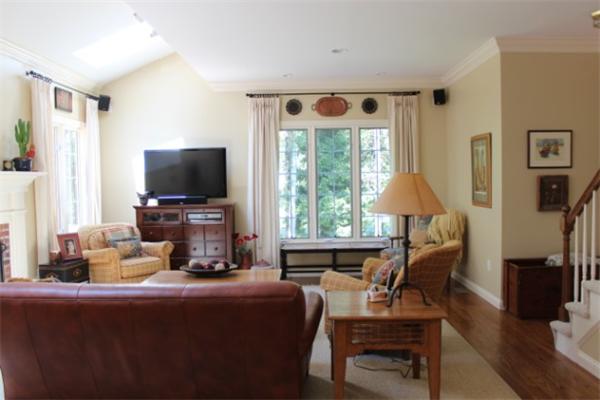 9 Daniel Shays Road Hopkinton, MA 01748 - Photo 8 of 30 Gallery Image 8