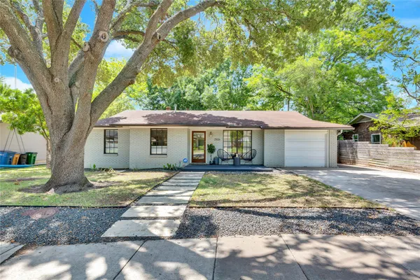 $3,650 | 2506 East Side Drive, Austin, TX 78704