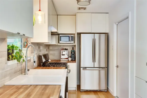 $3,650 | 2506 East Side Drive, Austin, TX 78704