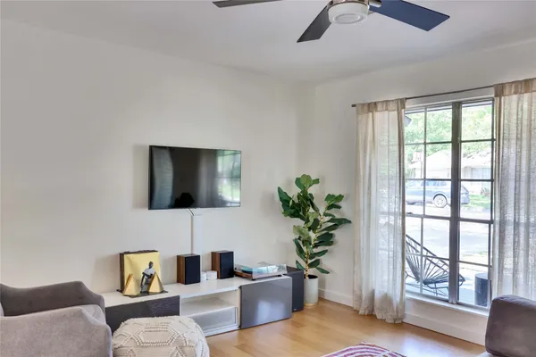 $3,650 | 2506 East Side Drive, Austin, TX 78704