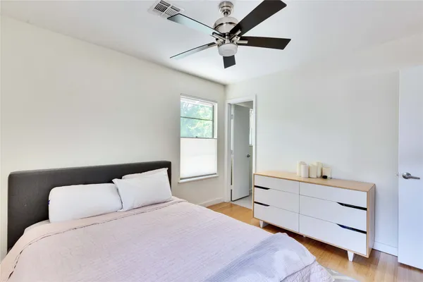 $3,650 | 2506 East Side Drive, Austin, TX 78704