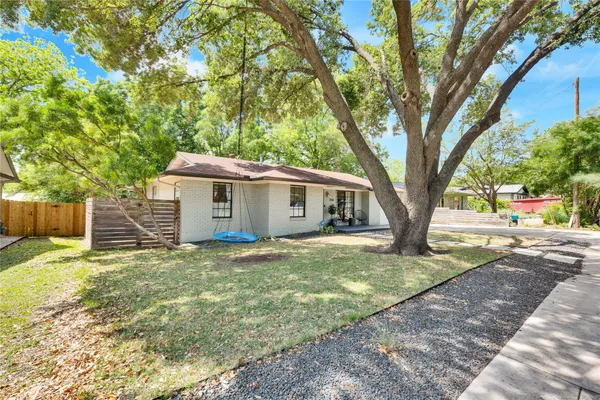 $3,650 | 2506 East Side Drive, Austin, TX 78704