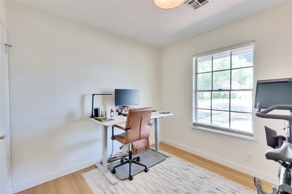 $3,650 | 2506 East Side Drive, Austin, TX 78704