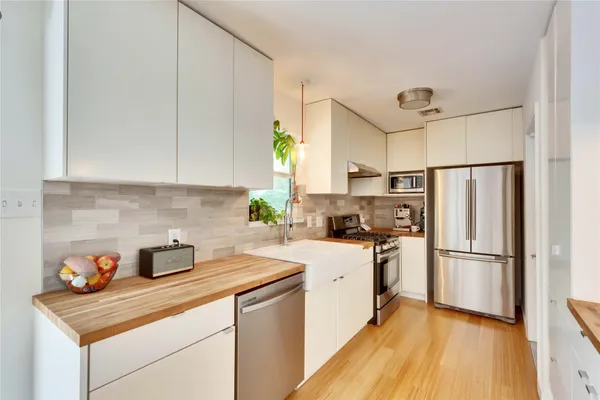 $3,650 | 2506 East Side Drive, Austin, TX 78704