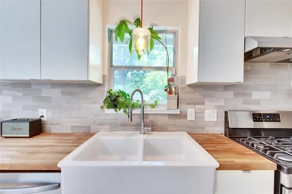 $3,650 | 2506 East Side Drive, Austin, TX 78704