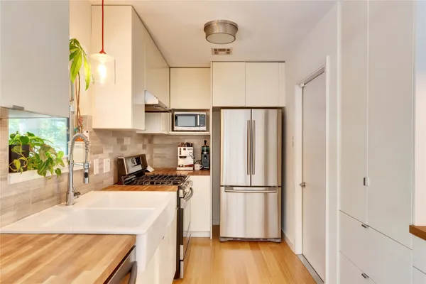 $3,650 | 2506 East Side Drive, Austin, TX 78704